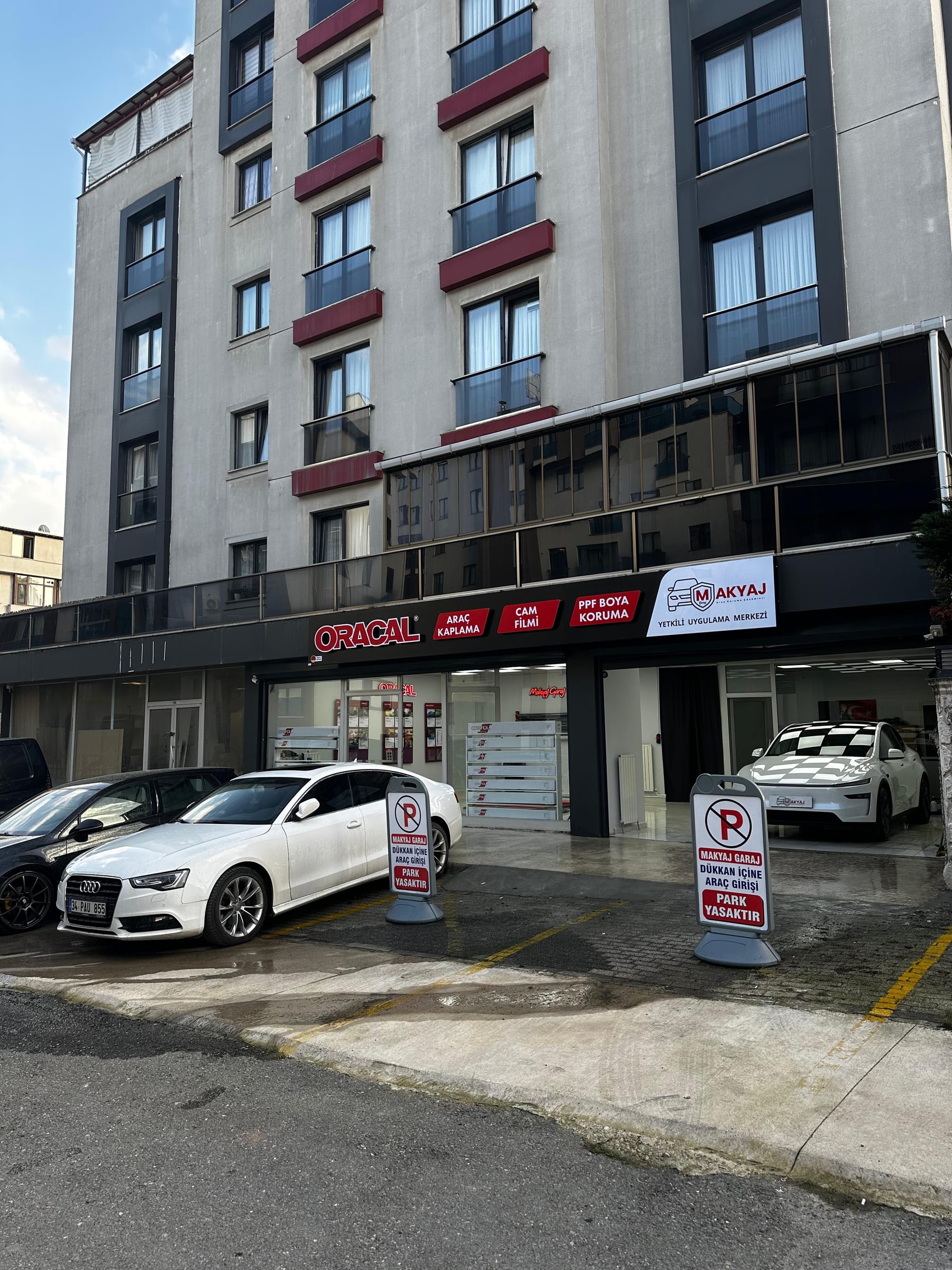 Makyaj Garaj Uygulama Merkezi Dış Görünüm